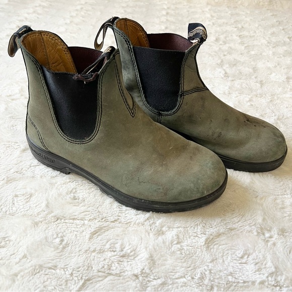 Blundstone Shoes - Blundstone Boots Womens 8 Green Chelsea Nubuck Leather 2442 Classic Granola READ